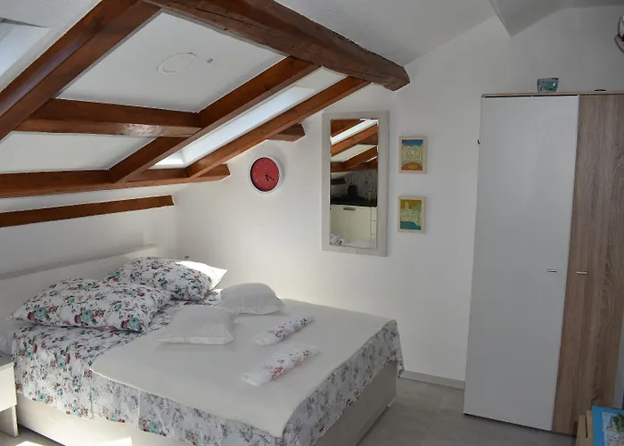 Dante Apartman *